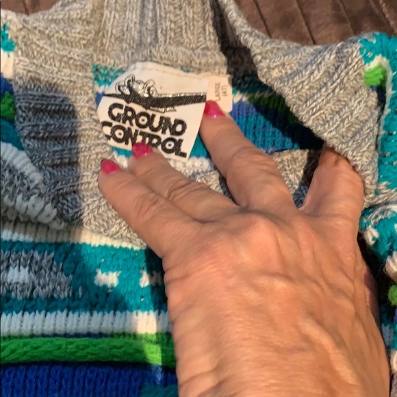 Ground Control sweater 4T - Picture 3 of 8